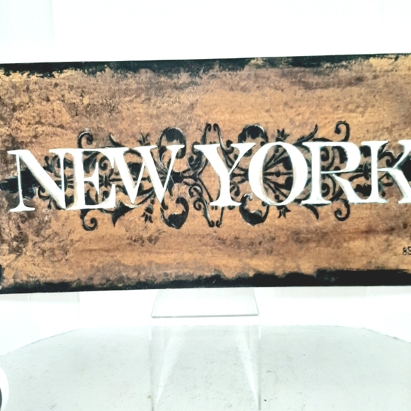 New York Wall Decor in Brown and Black Canvas on wooden frame - Picture 1 of 4